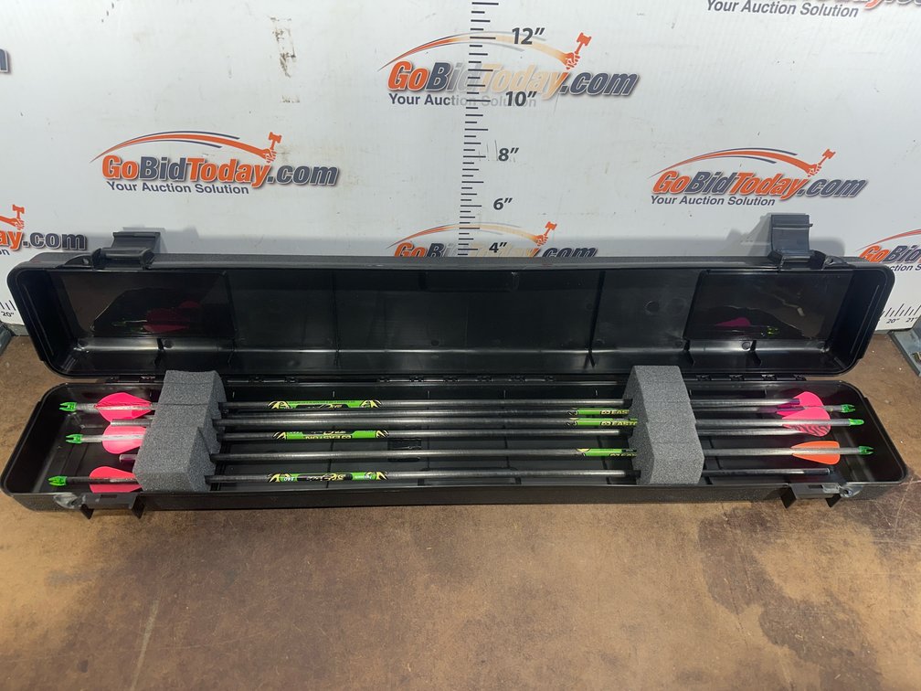 Easton ST Epic 340 Carbon Arrows in Hard Case
