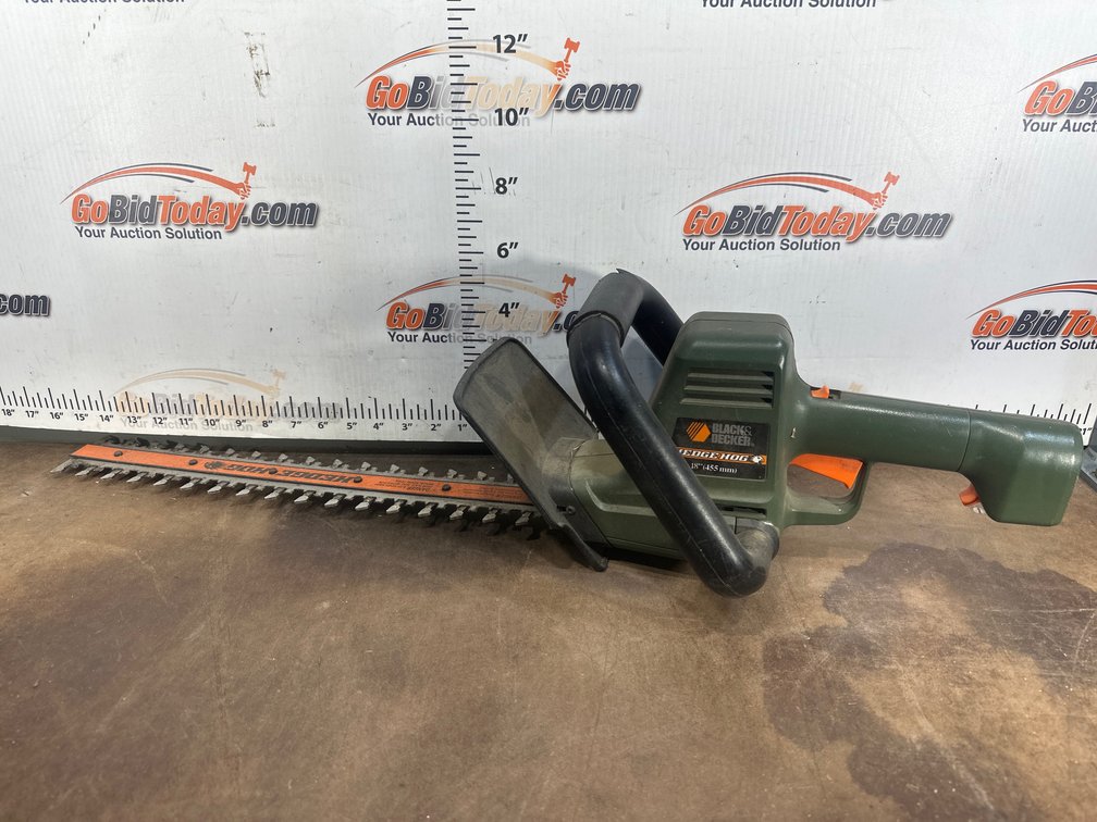 Black & Decker Hedge Hog 18" Hedge Trimmer HS 1000