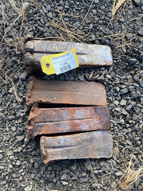 Approx. 4 Tapered Steel Wedges