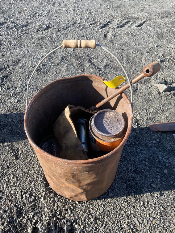 Metal Bucket with Hand Crank and Hardware