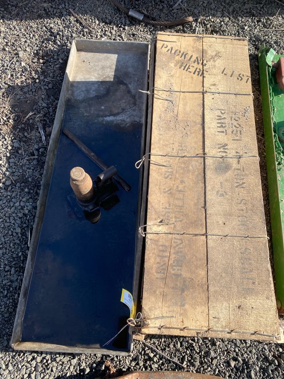 4-Ton Mechanical Screw Jack with Metal Tray and Wooden Crate
