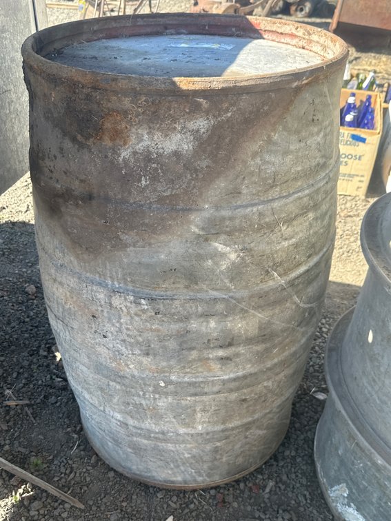Galvanized Metal Ribbed Drum Barrel
