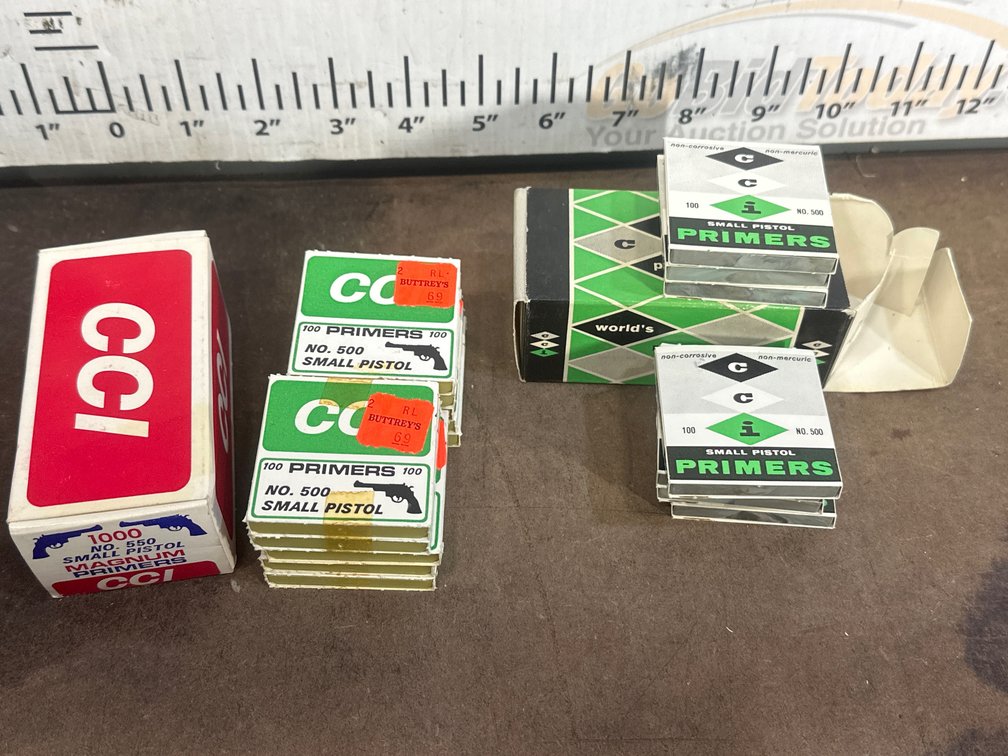 CCI number 500 and 550 small pistol primers in original packaging