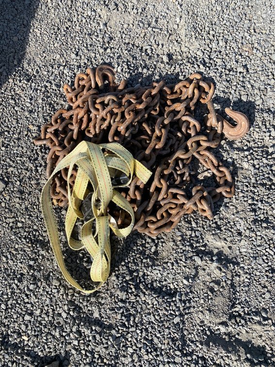 three chains plus a strap