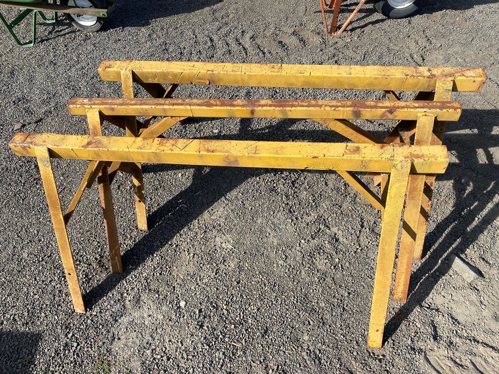 Lot 432