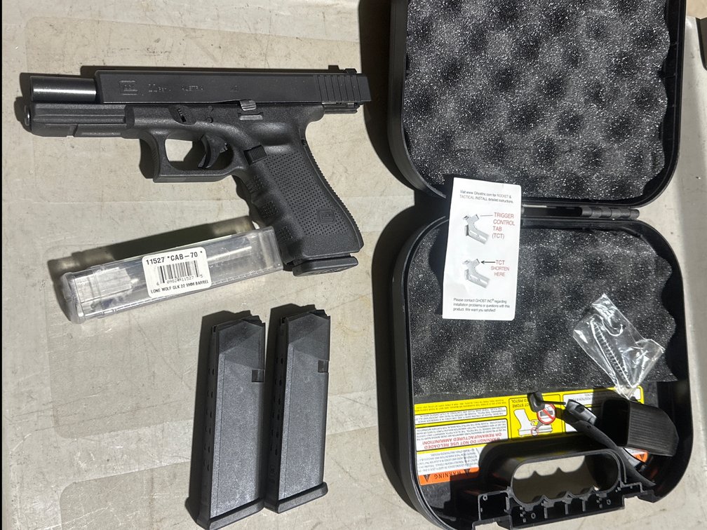 Glock 22 Gen 4 .40 Pistol with Lone Wolf Barrel and Accessories