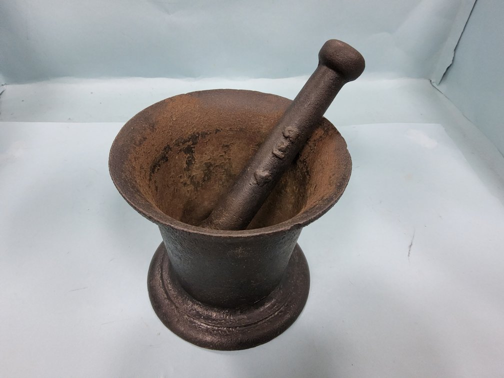 Cast iron mortar and pestle