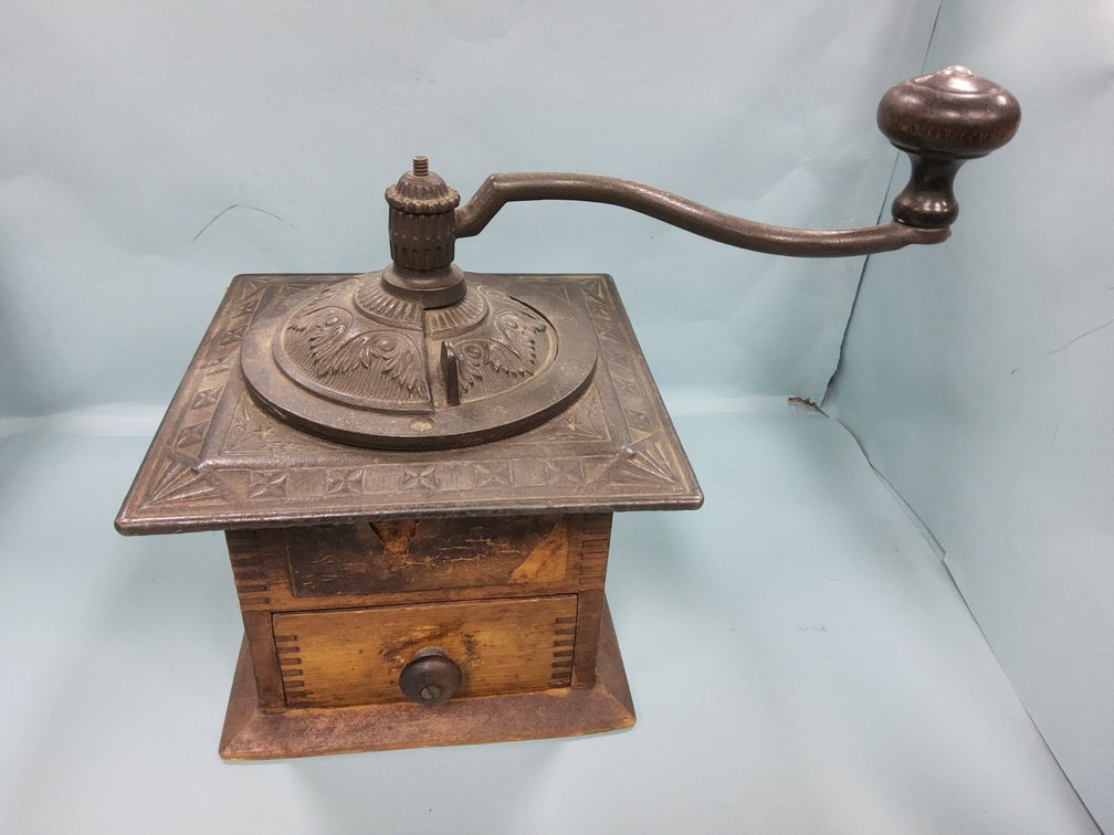 Lap coffee grinder