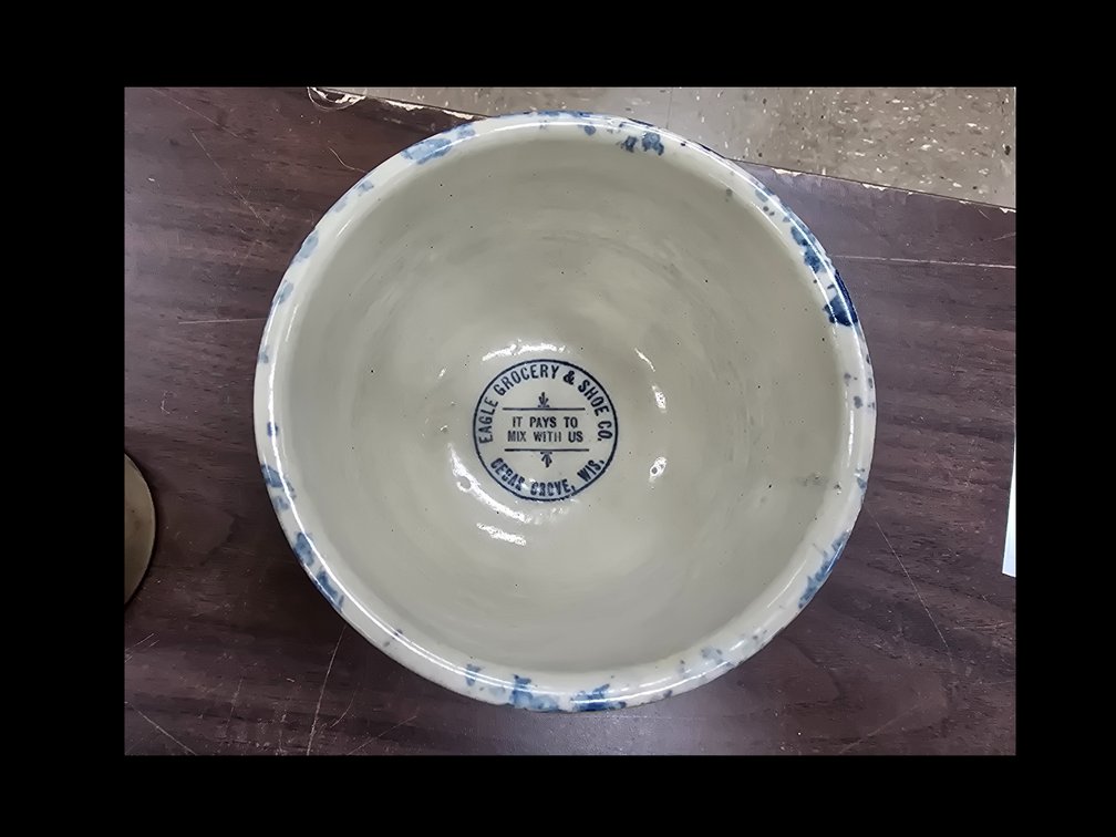 Eagle Grocery & Shoe Co. Cedar Grove, WI 7" Advertising Spongeware Mixing Bowl