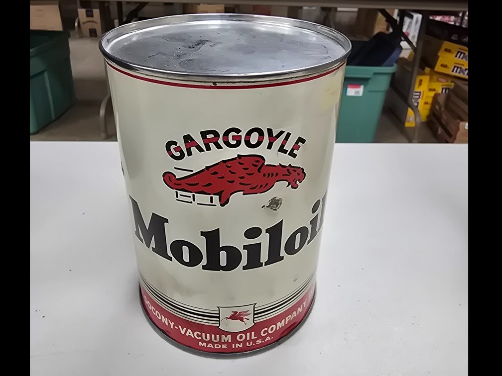 Mobiloil Gargoyle Can