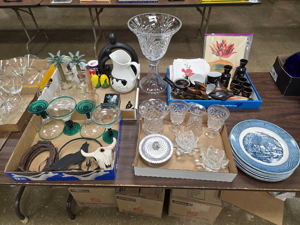 C&I dinnerware, American pattern glassware and other table ware and decorative items