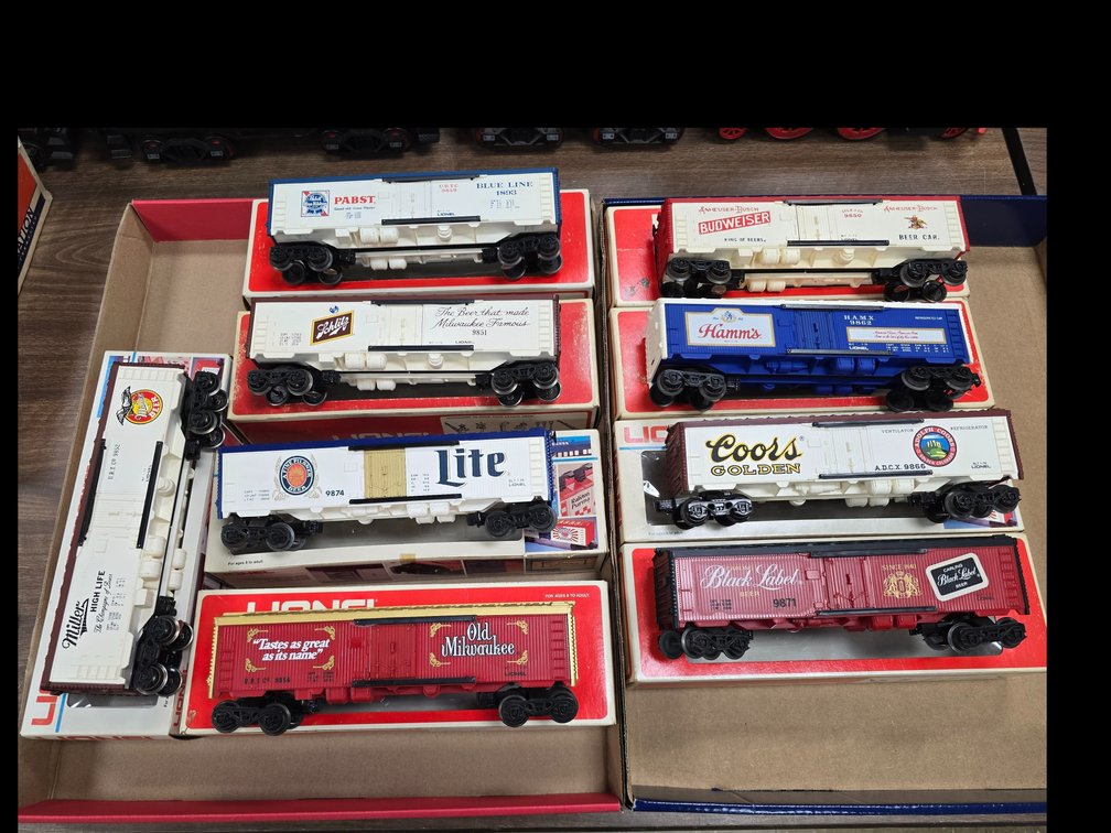 9 Lionel Beer Reefers