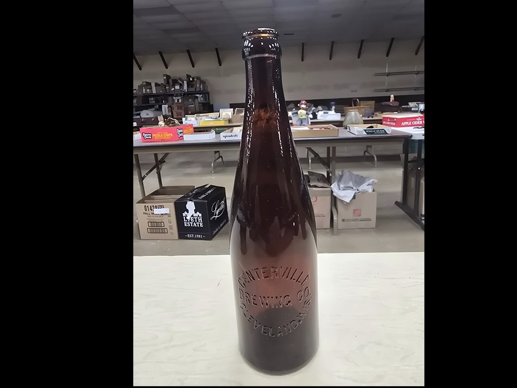 Centerville Brewing Company bottle,  Cleveland, Wisconsin