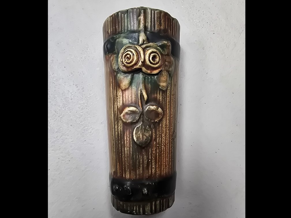 Weller Wood Rose wall pocket.