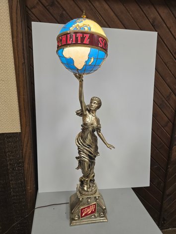 Image for November Online Breweriana Auction