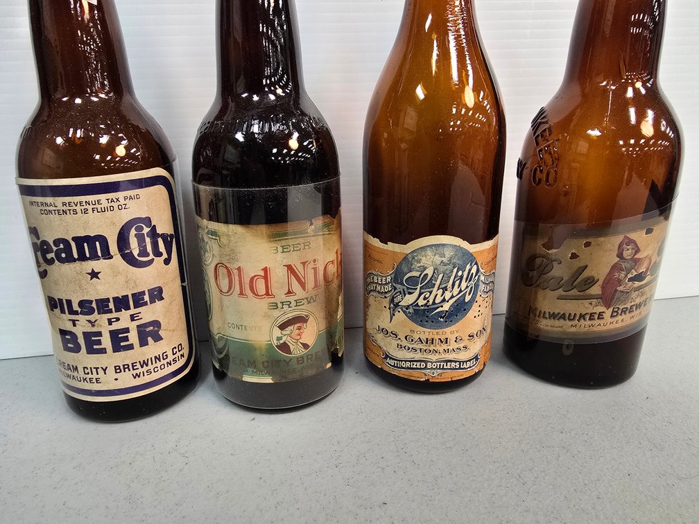 Image for November Online Breweriana Auction