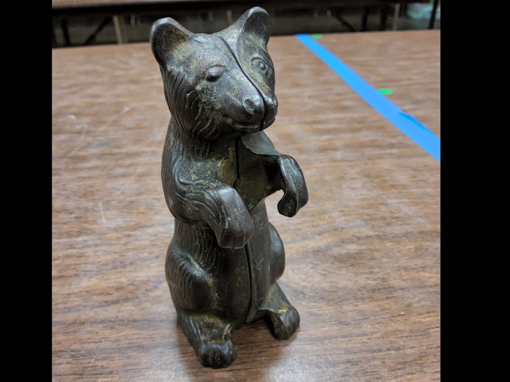 Cast iron bear still bank