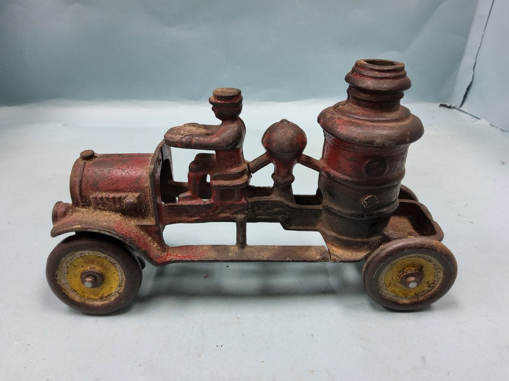Cast iron steam pumper fire truck