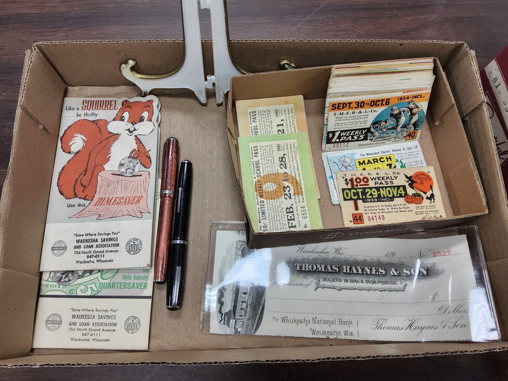 2 fountain pens and Milwaukee street car tickets from the 30s.