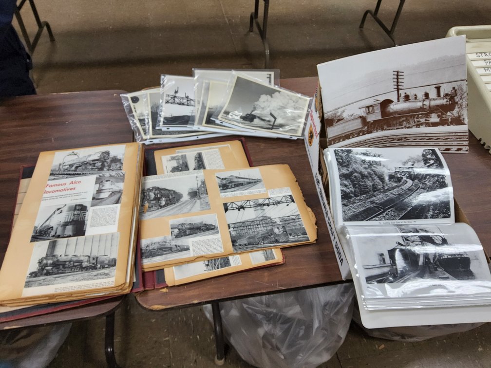 Large selection of RR photos and related material