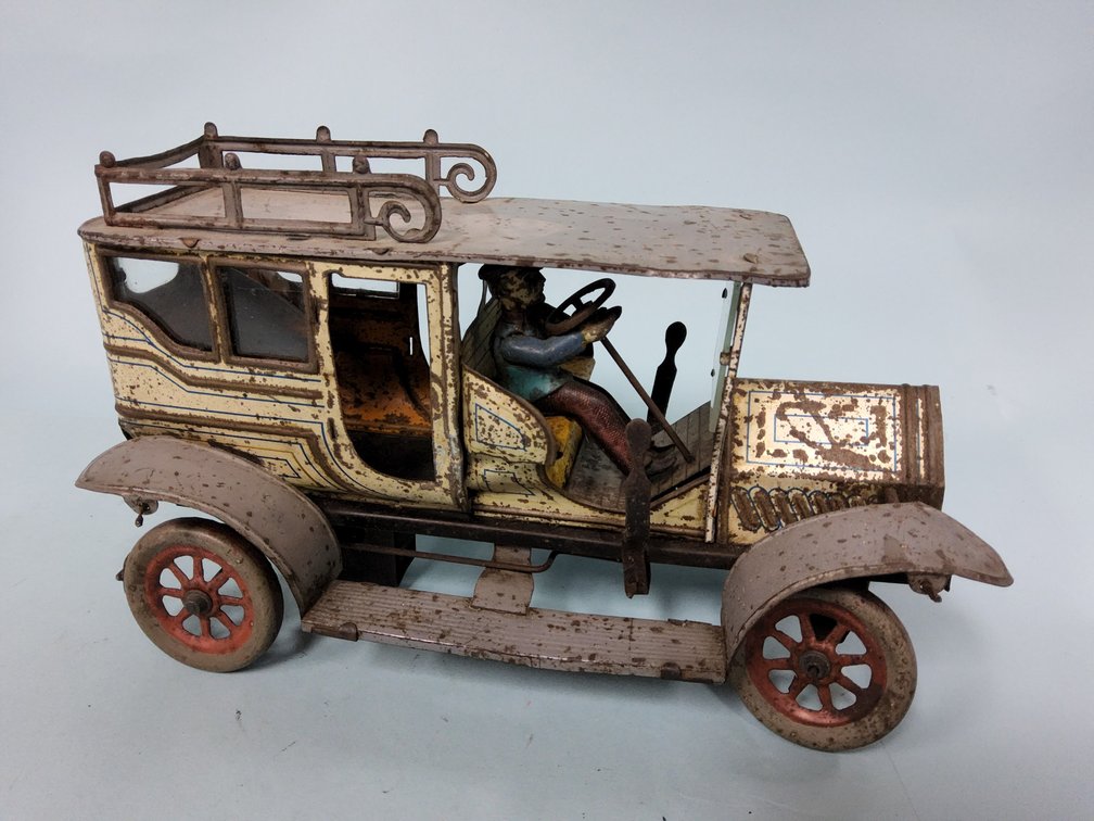 Scarce, Carette tin litho wind up limousine