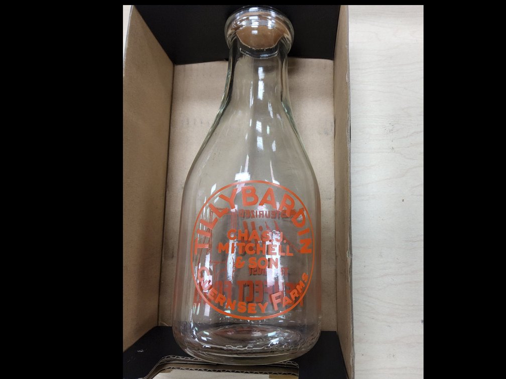 Chas. Mitchell Tillybardin Geurnsey Farms Qt Milk Bottle