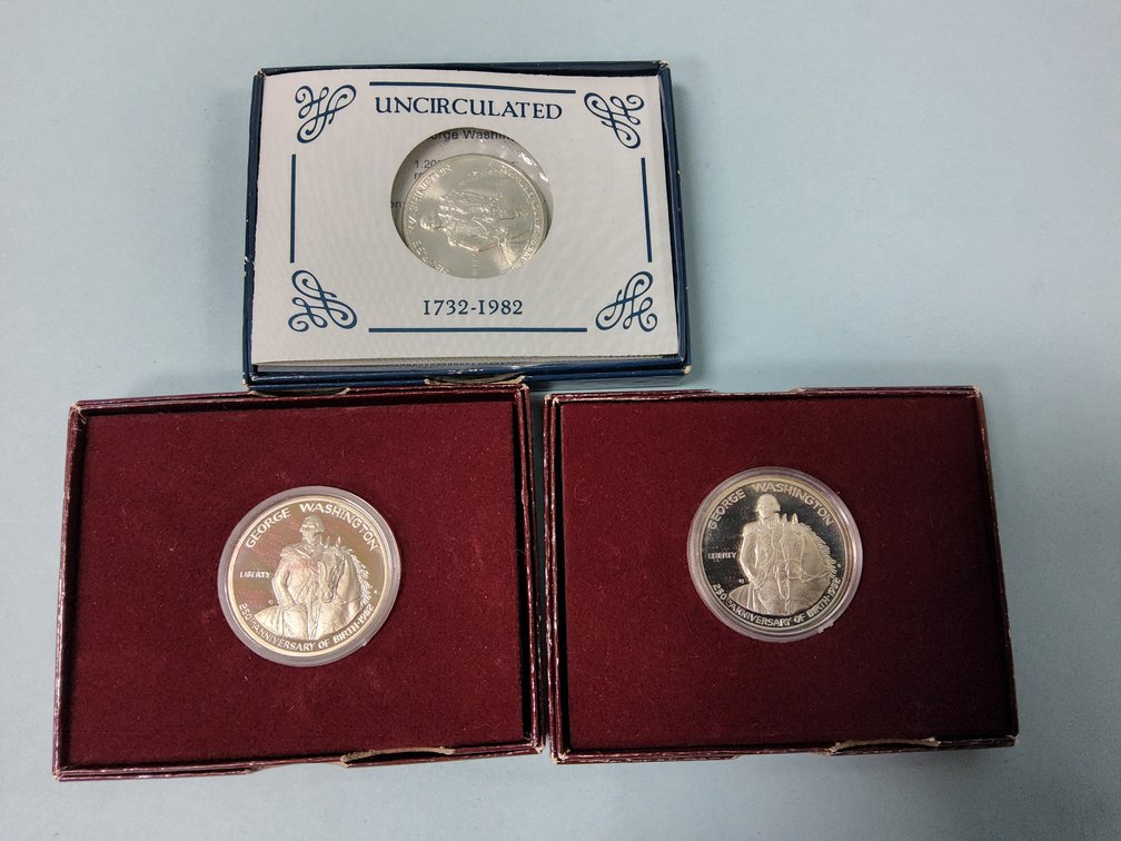 2, 1982S Proof Silver Washington Commemorative Half Dollars and a 1982D Unc Half Dollar