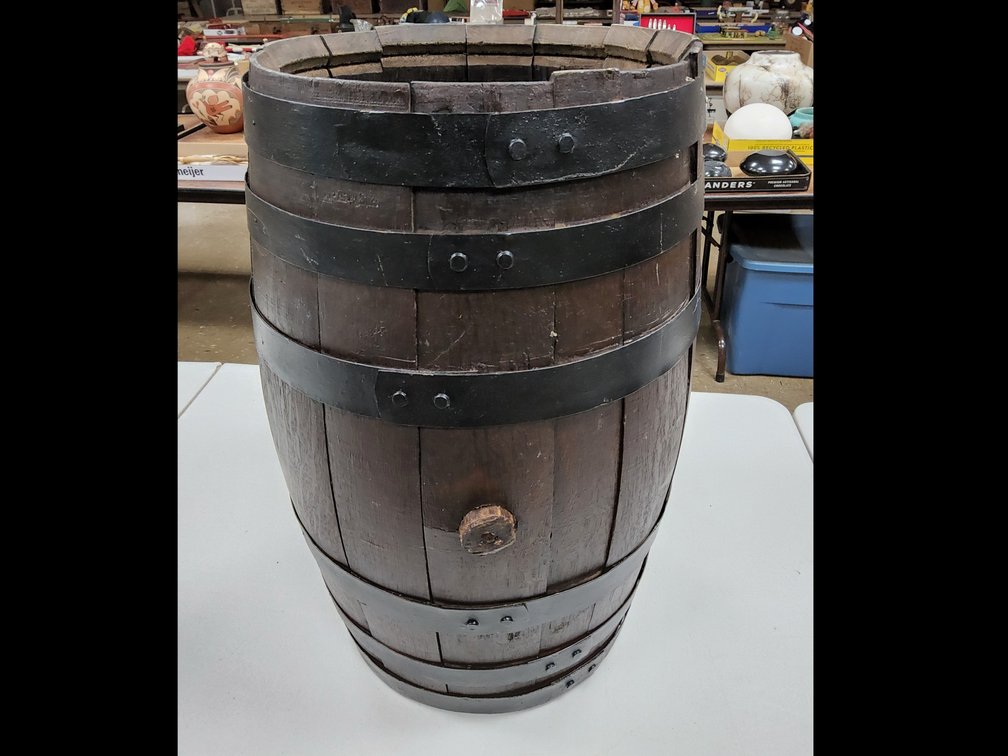 Oak barrel