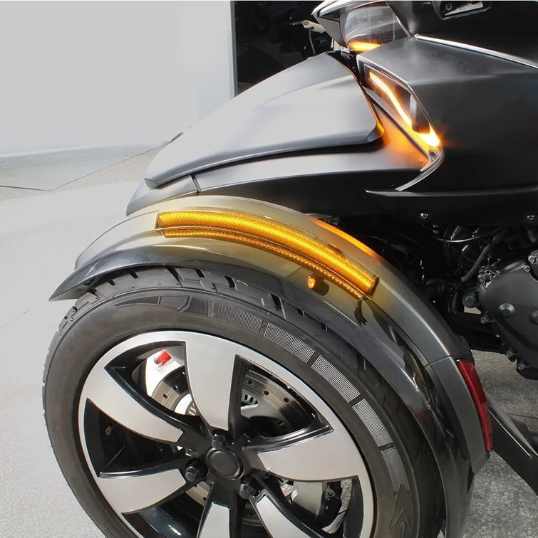 Can-Am Spyder 13-18, Smoked Black Front Fender LED Light