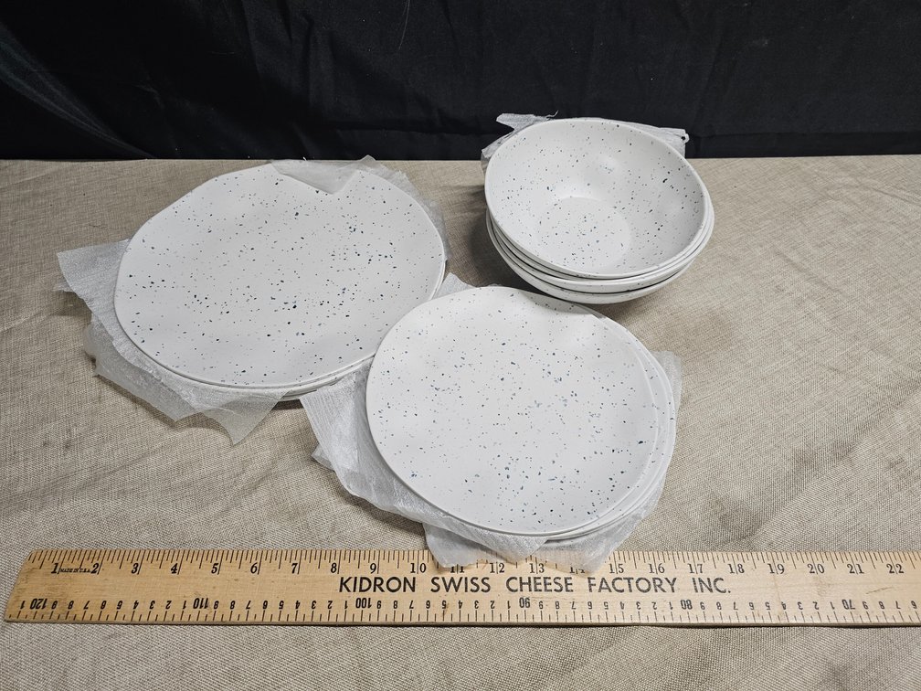 12pc Dinnerware Set