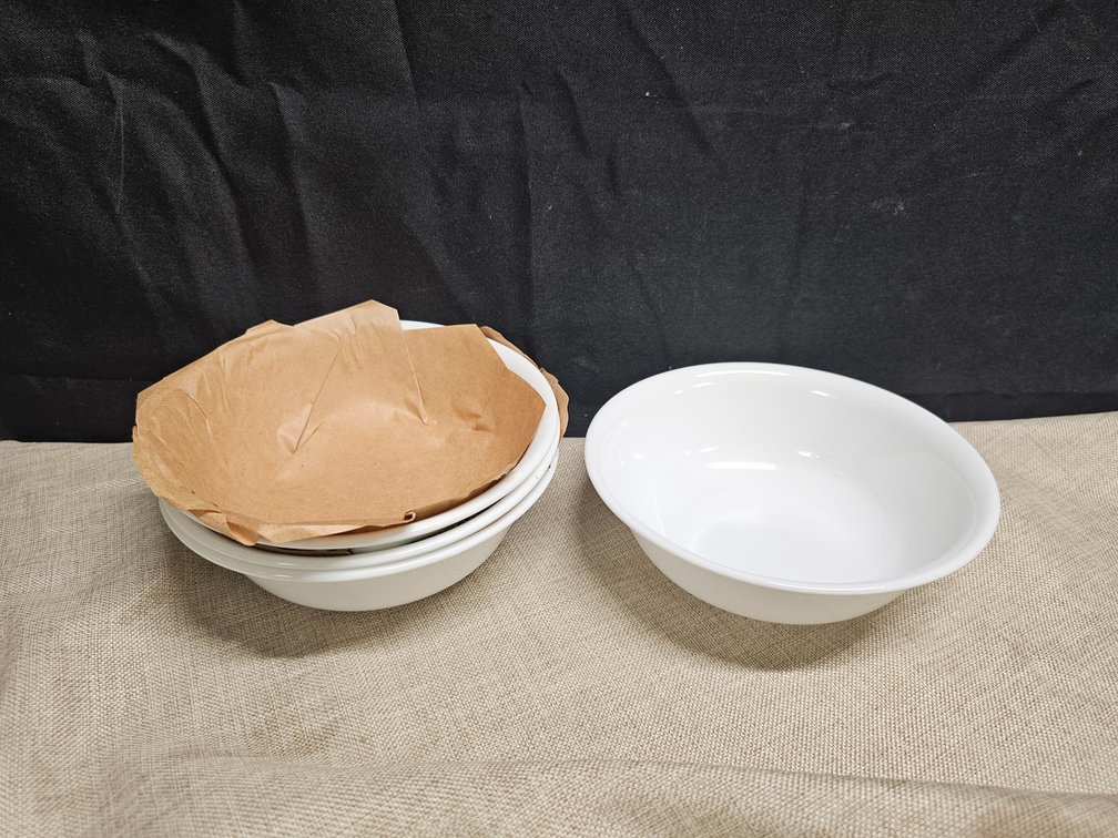 Corelle Vitrelle 4-Pieces 18-Oz Soup/Cereal Bowls, Chip & Crack Resistant Glass Dinnerware Set Bowls, Winter Frost White