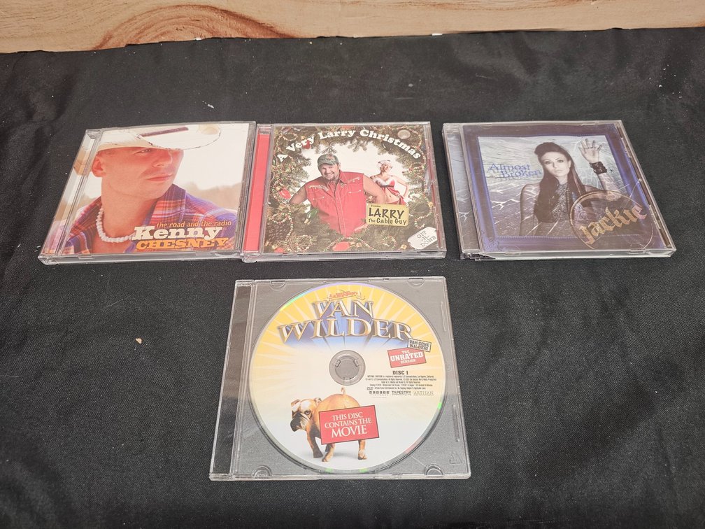 CD/DVD Lot