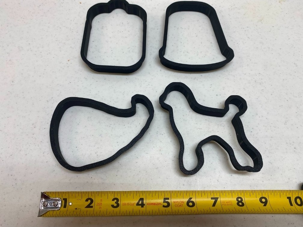 (4) Plastic Cookie Cutters