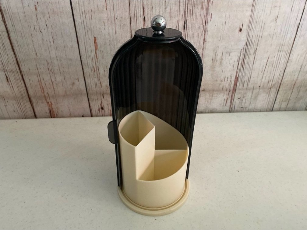 Rotating Makeup Brush Storage