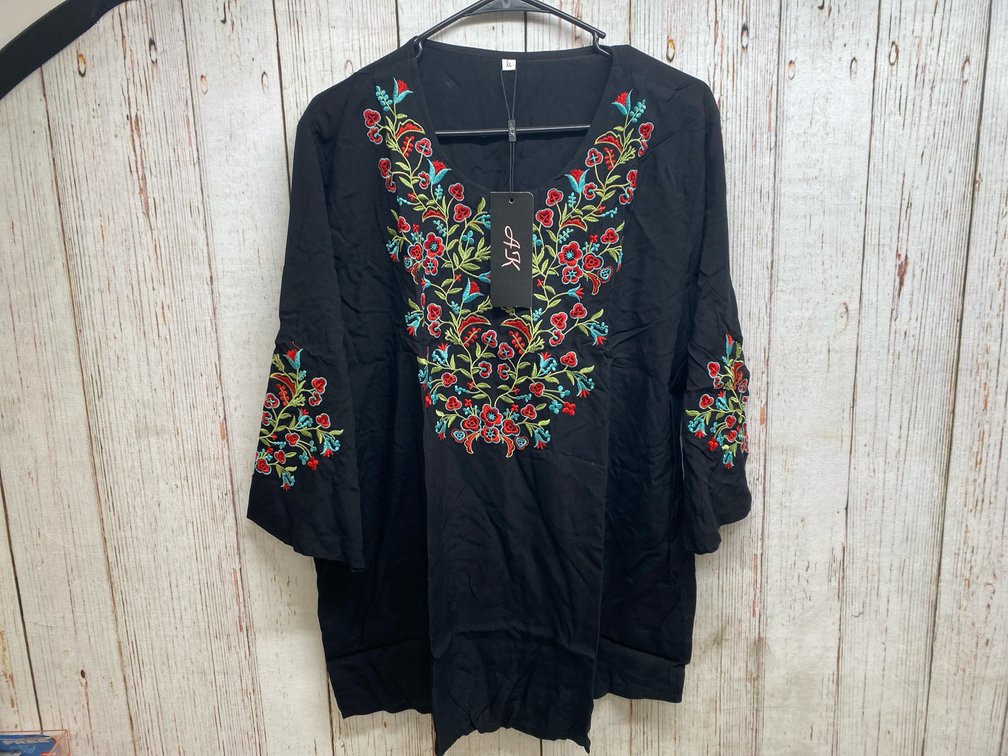 Womens XL Shirt