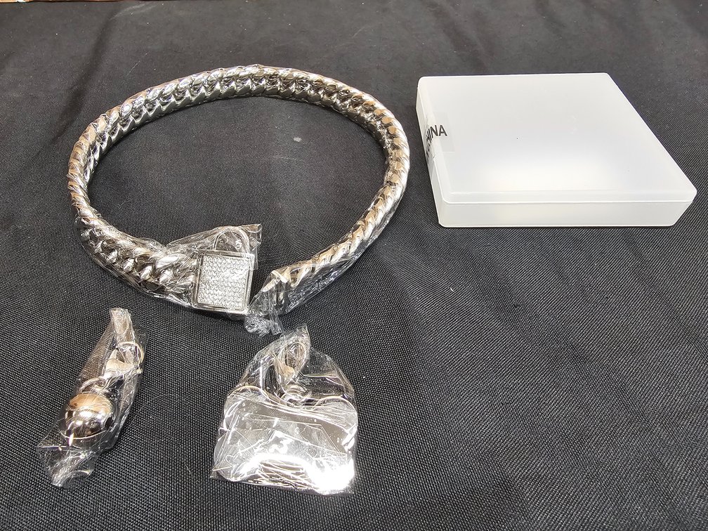 Pet Dog Collar, Top Stainless Steel Dog Chain Training Collar, 14mm Silver Tone Cuban Curb Chain Dog Collar, with White Zirconia Lock Dog Collars(14mm Silver,18inch)