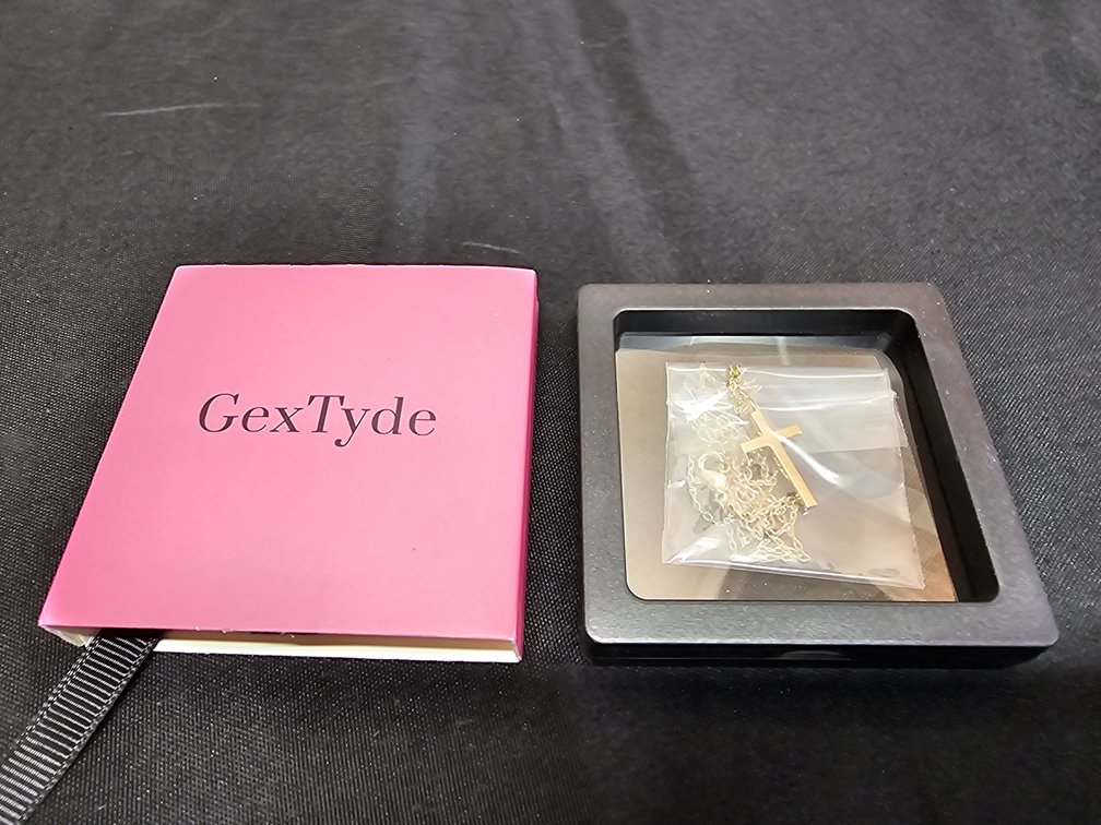 GexTyde Gold Cross Necklace