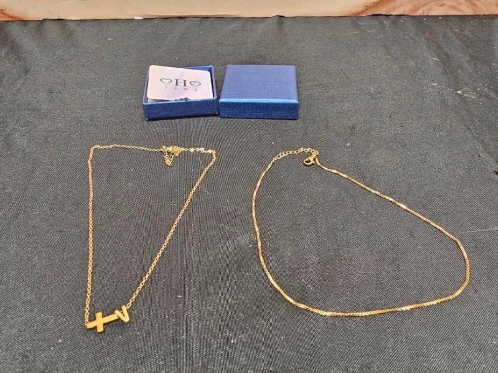 Initial Heart Necklace 18K Gold Plated Stainless Steel Tiny Heart Letter Necklace