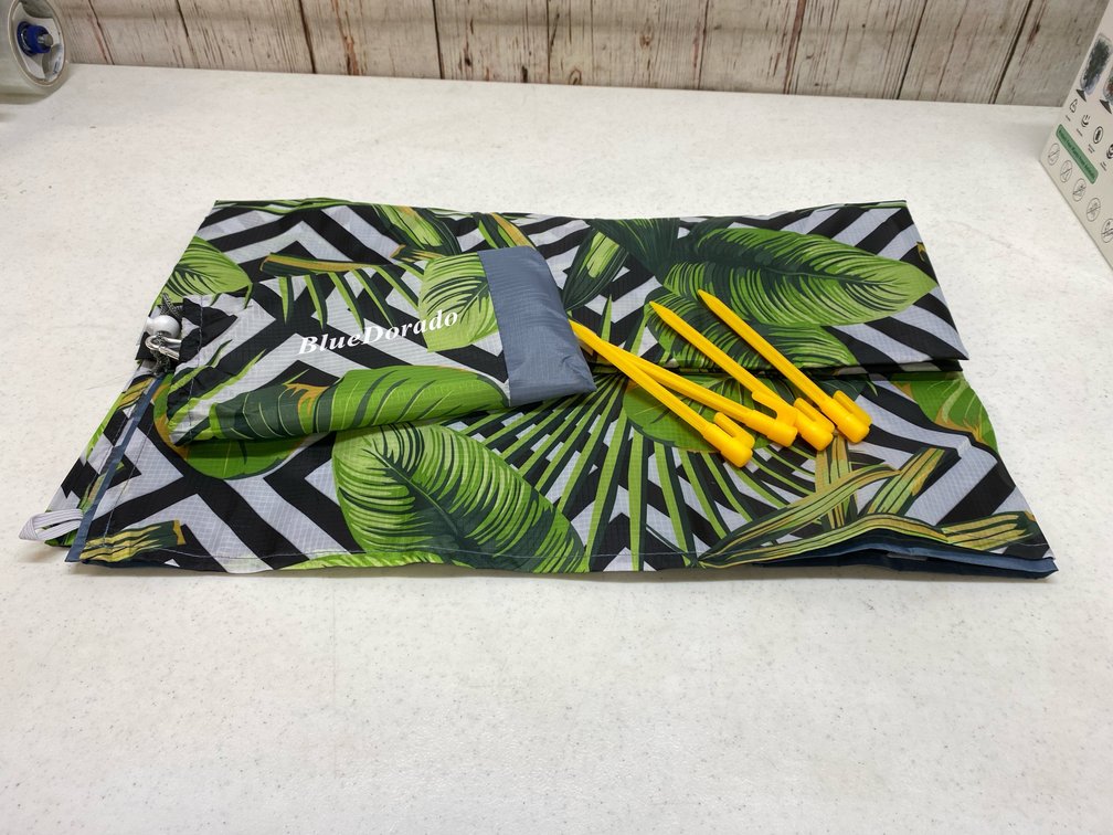 80”x82” Water/Sand Proof Picnic Blanket