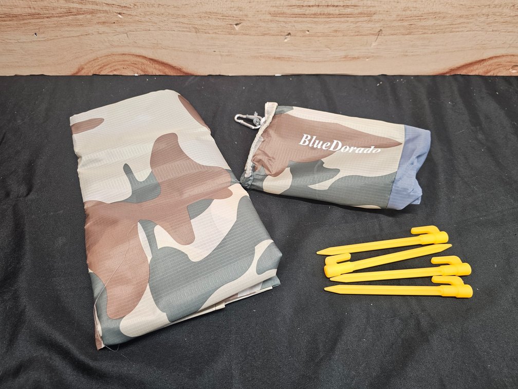 80”x82” Water/Sand Proof Picnic Blanket