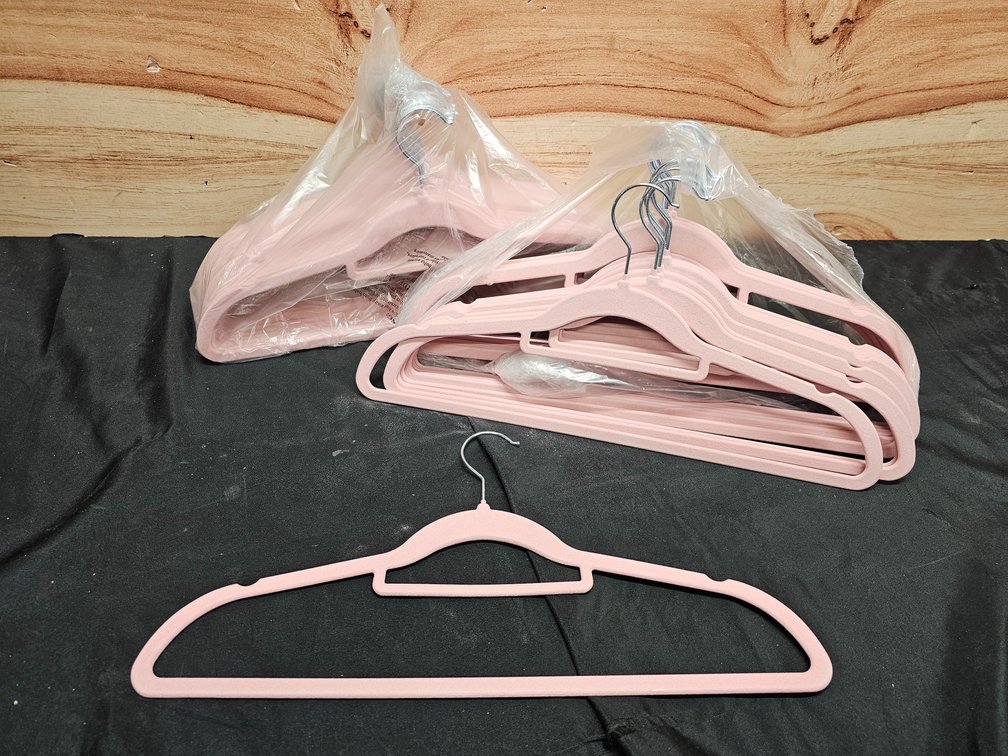 (50) Pink Hangers