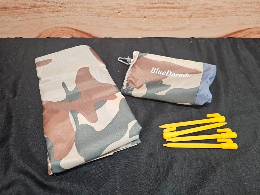 80”x82” Water/Sand Proof Picnic Blanket