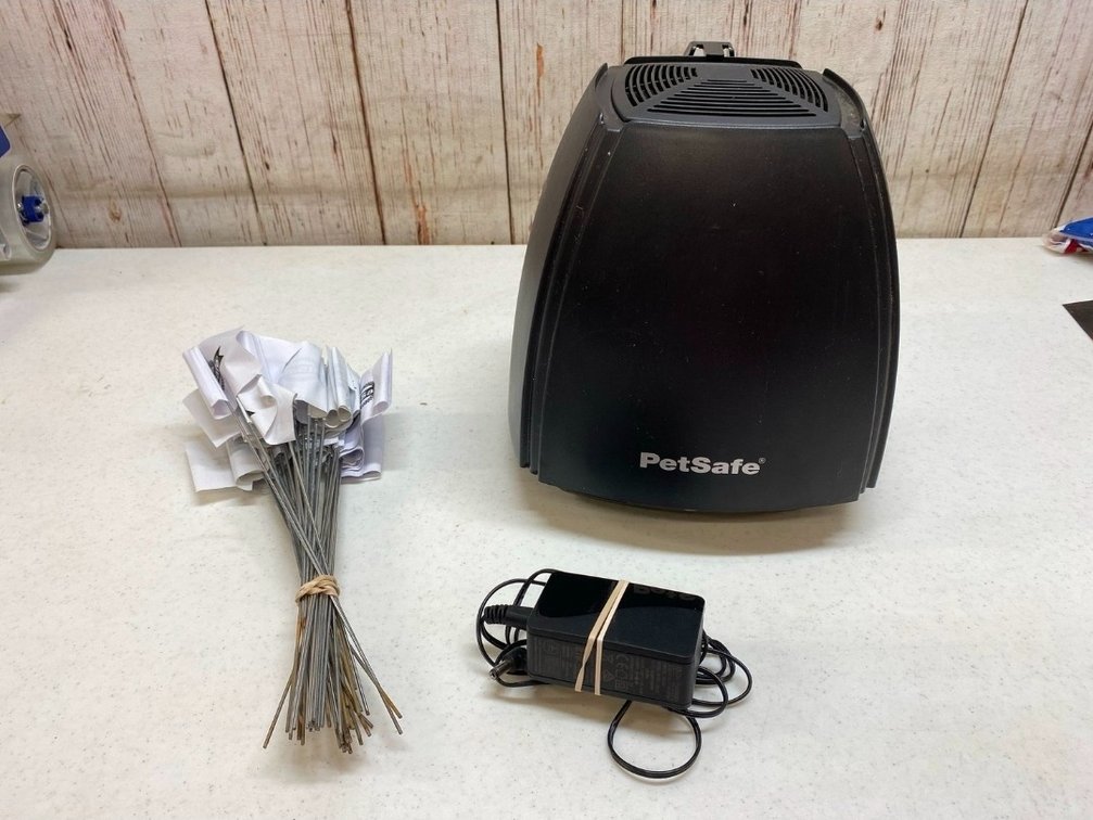 PetSafe Stay & Play Wireless Fence