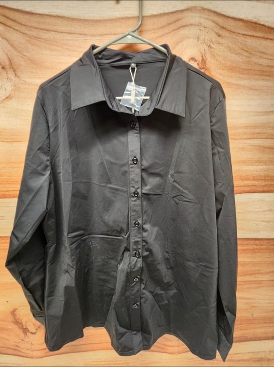 Women's XL Long Sleeve Button Down Shirt