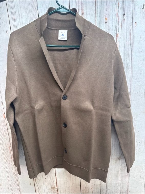 Retails $30 mens M Tall ZVX button down dressy