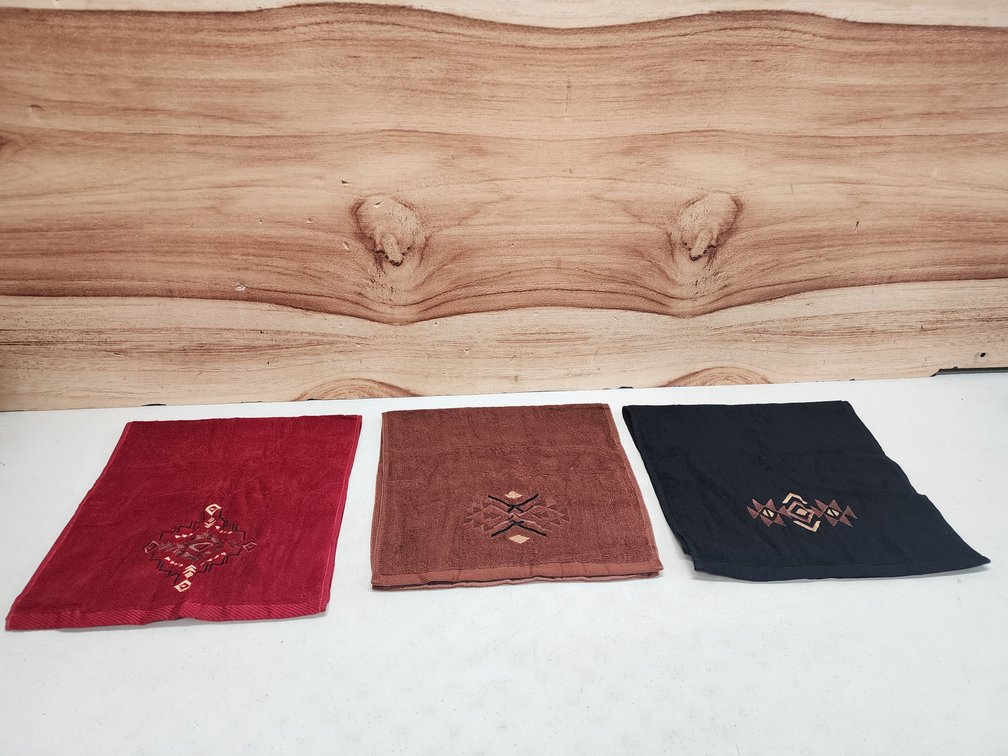 (3) 13in x 28in Hand Towels