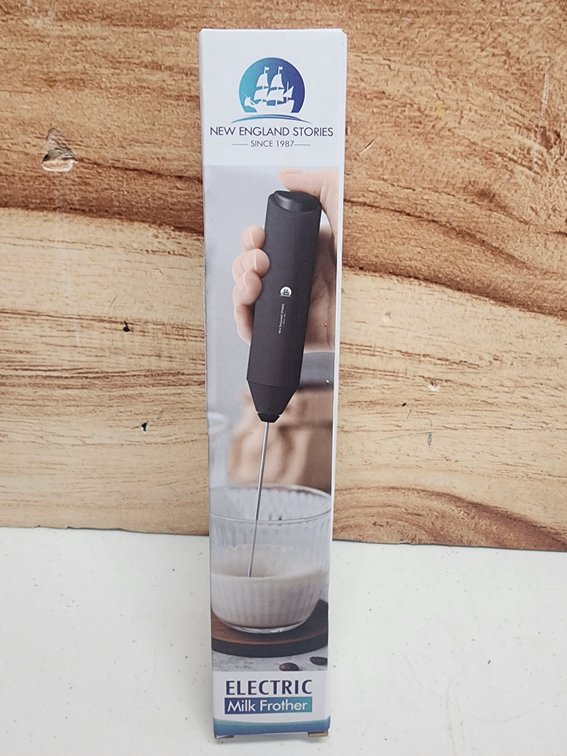 Powerful Milk Frother Wand - Mini Handheld Milk Frother with Stainless Steel Whisk - Battery-Powered Drink Mixer for Coffee, Lattes, Cappuccinos, Matcha - Coffee Enthusiasts Gift - Black