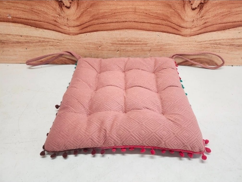 (4) 16in x 16in Chair Cushion