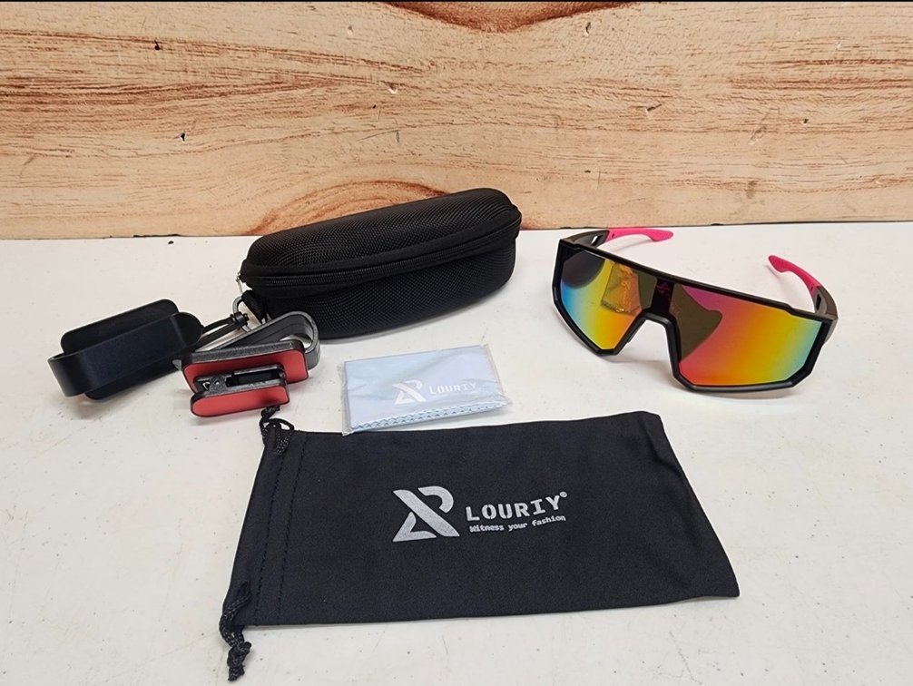 Polarized Sunglasses w/ 2 Visor Sunglasses Holder
