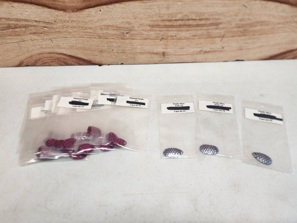 (54) Diamond Purple #3 & (18) Purple Silver Scale #4 Blades